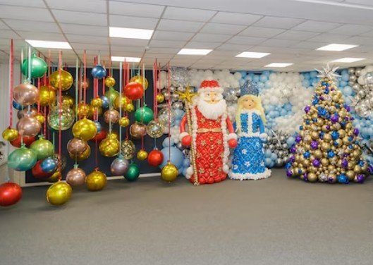 Christmas Balloon Decorator in Sector 62A, Ghaziabad